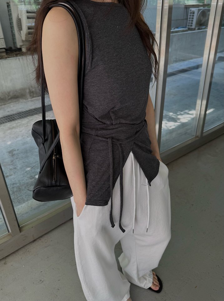 Uoov - Korean Women Fashion - #restrostyle - Kate Sleeveless - 12