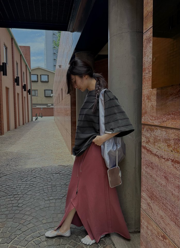 Uoov - Korean Women Fashion - #womensfashion - Zip Slit Skirt - 3