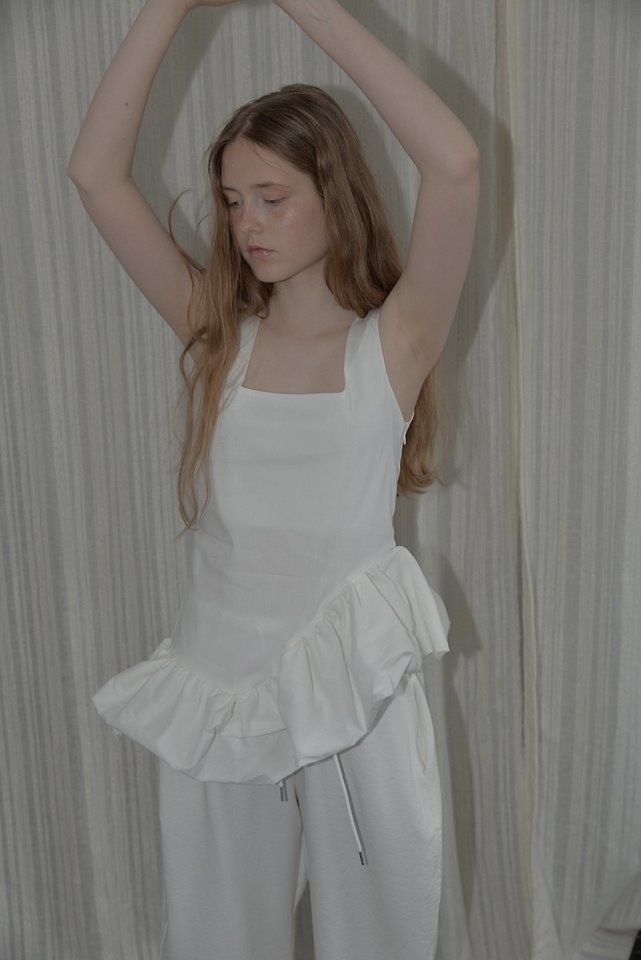 Uoov - Korean Women Fashion - #momslook - Liz Balloon Sleeveless - 4