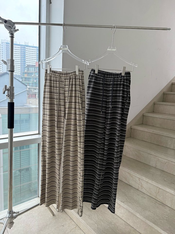 Uoov - Korean Women Fashion - #womensfashion - Flow Pants