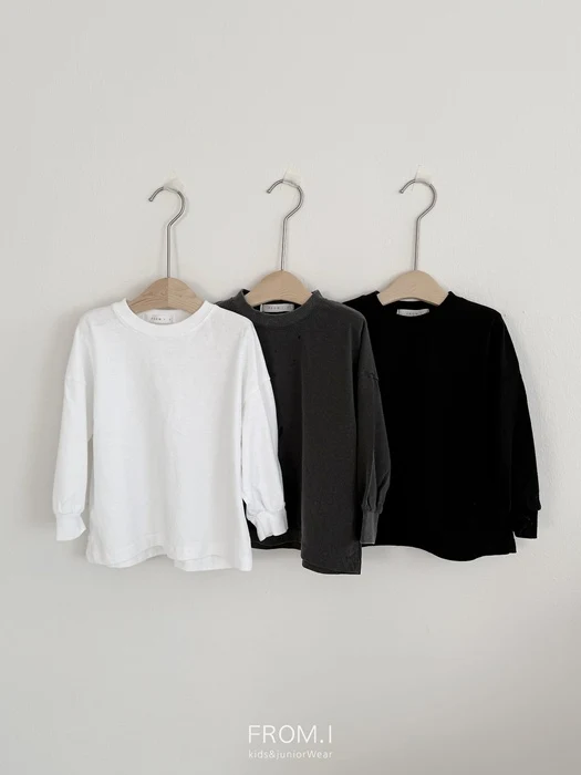 Overfit Long Sleeved Tee