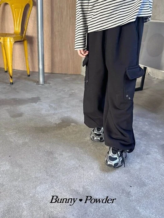 Light Cargo Pants