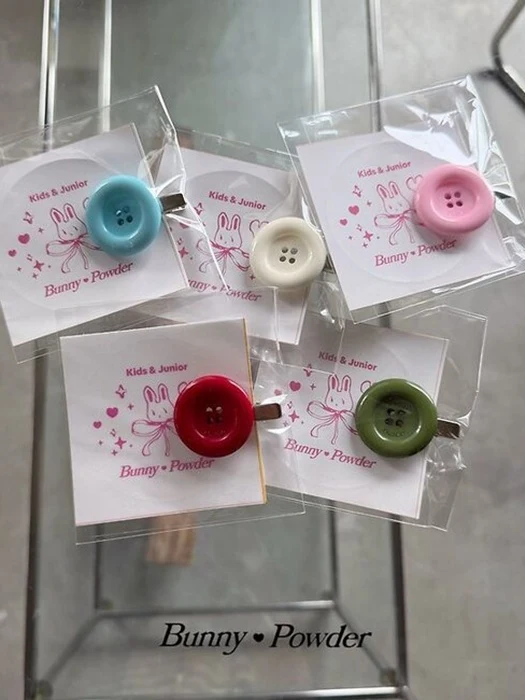 Big Button Hairpin