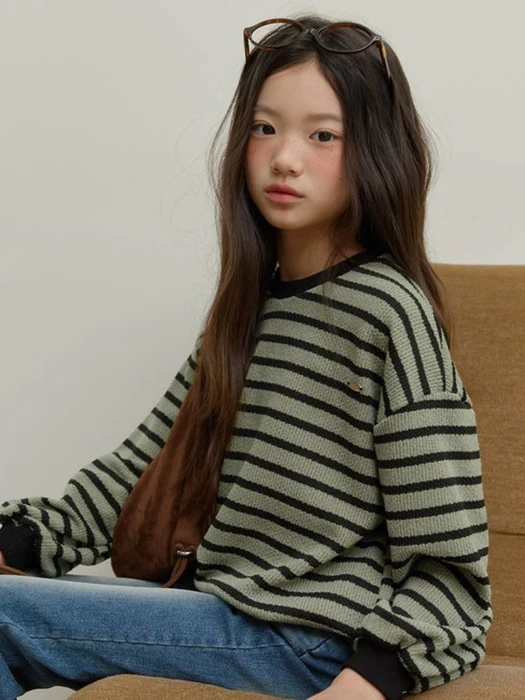 Knit Sweatshirts