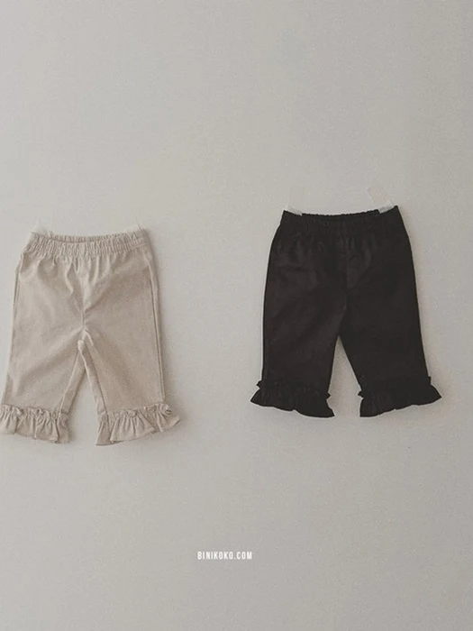 Capri Frill Pants
