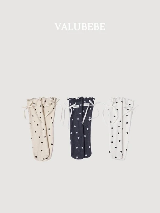 Blanc Heart Roll Socks