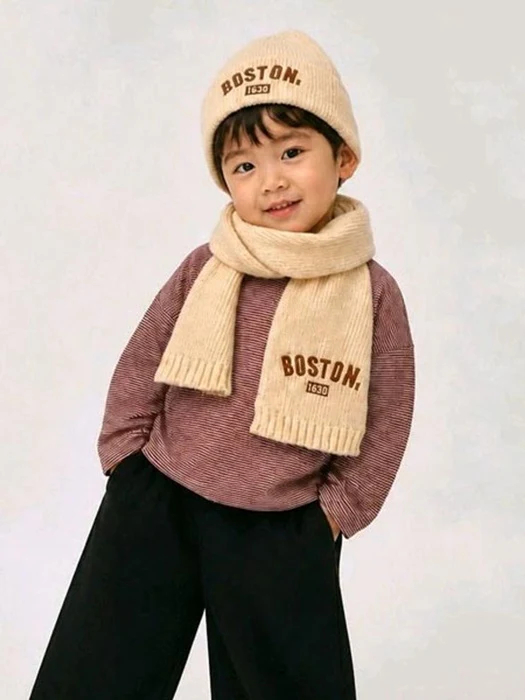 Boston Beanie Muffler Set Boston Beanie Muffler Set