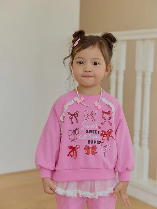 Ribbon Lace Raglan Sweatshirt Ribbon Lace Raglan Sweatshirt