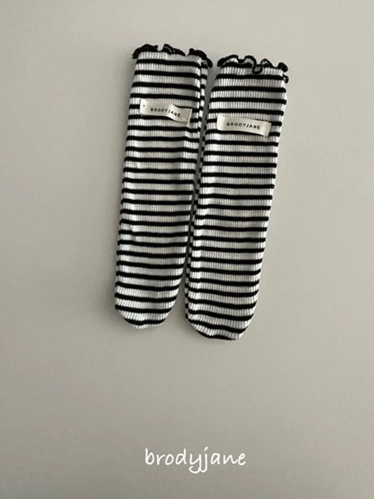 Mono Stripe Socks