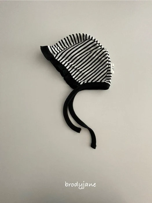 Mono Stripe Bonnet