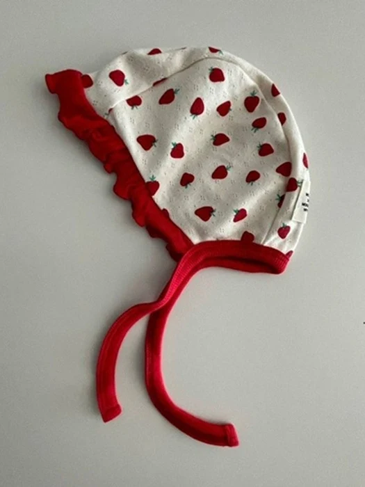 Eyelet Strawberry Bonnet
