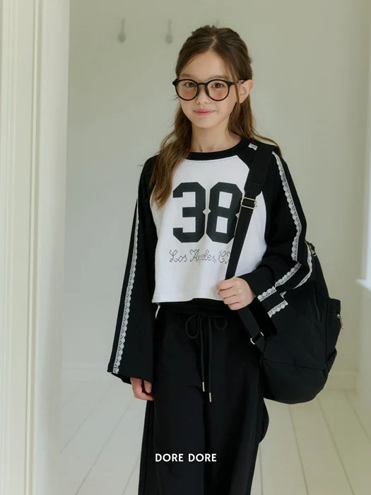Lace Raglan Crop Tee Lace Raglan Crop Tee