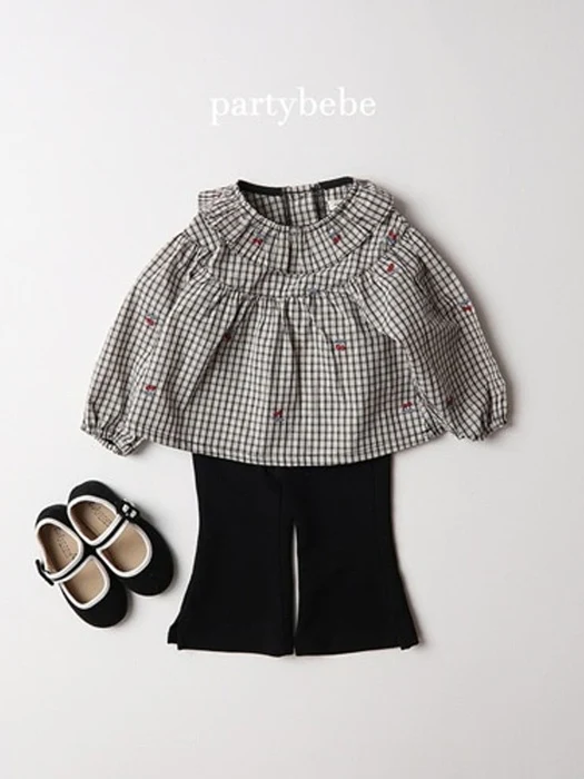 O-cherry Blouse O-cherry Blouse