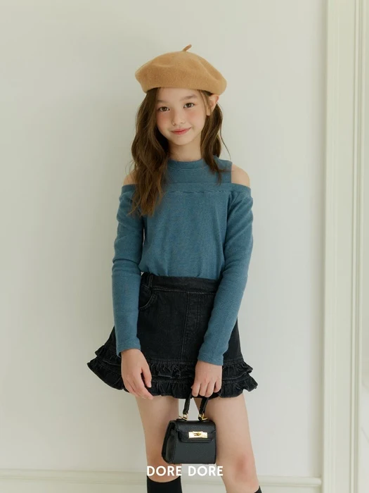 Low Off-Shoulder Tee Low Off-Shoulder Tee