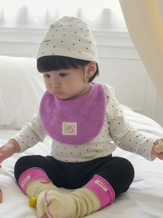 Mini Dot Hat