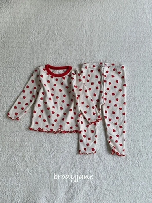 Eyelet Strawberry Set-up Loungewear