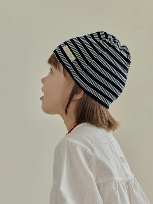 Mome Ribbed Beanie