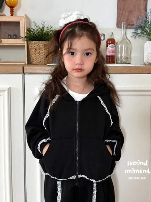 Powder Hooded Zip-Up Powder Hooded Zip-Up