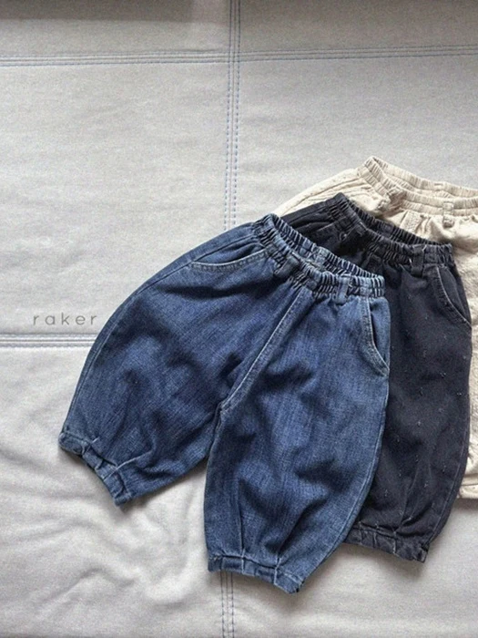Oversized Pleated Pants