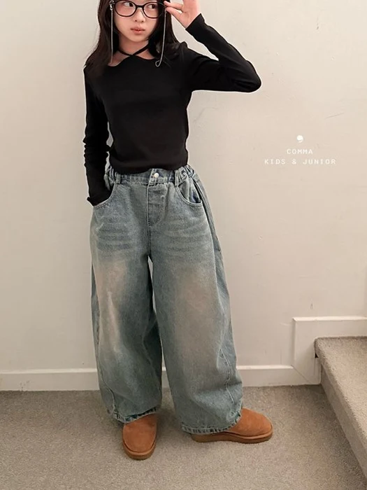 Denim Cut-Line Jeans