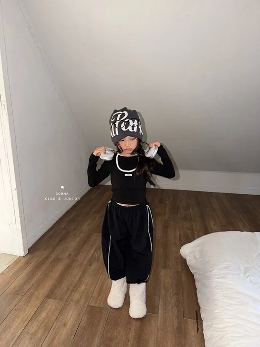 Label Strap Layered Tee