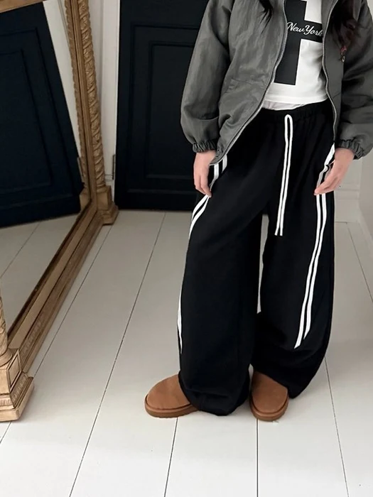 Cut-Line Double Stripe Pants Cut-Line Double Stripe Pants