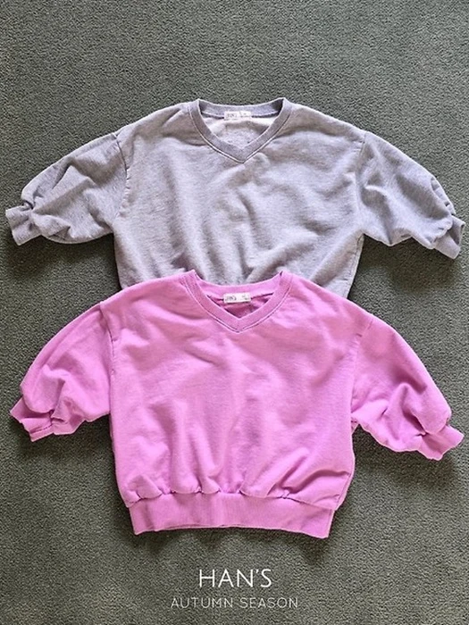 V Sweatshirt V Sweatshirt