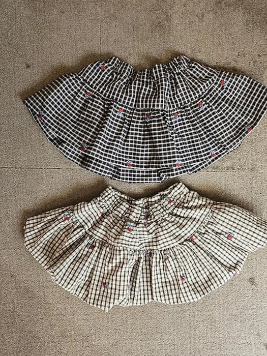 Cherry Embroidery Skirt Cherry Embroidery Skirt