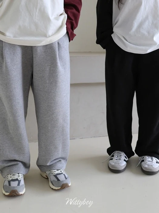 Yuju Mill Pintuck Sweatpants Yuju Mill Pintuck Sweatpants