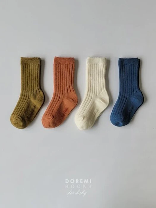 Olive Ribbed Sock Set