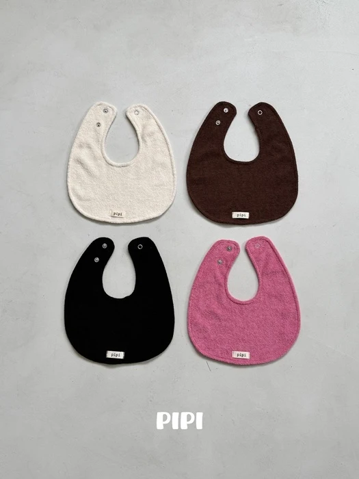 Pipi Bib