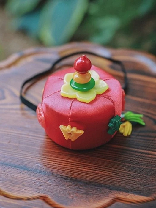 Jokduri (Traditional Korean Bridal Crown)