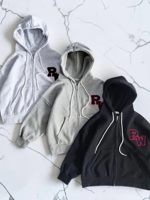 Riwoo Boucle Embroidered Boxy Zip-up Hoodie Riwoo Boucle Embroidered Boxy Zip-up Hoodie