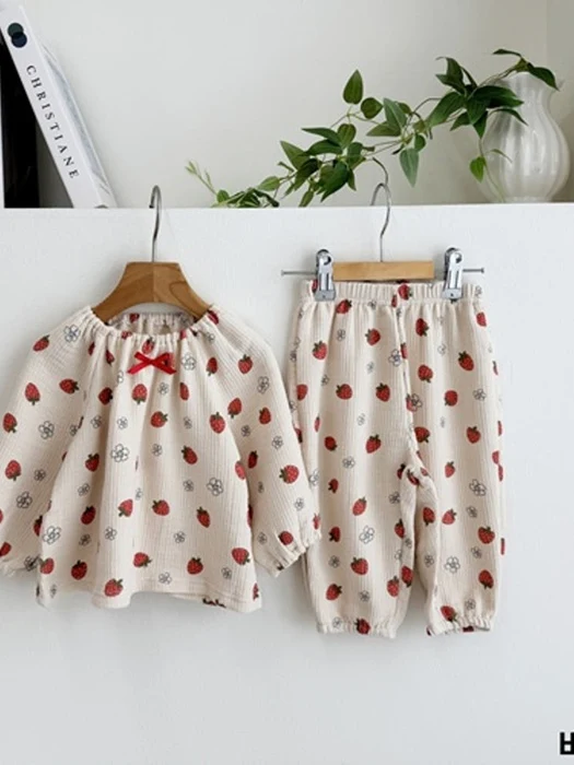 Baby Strawberry Top & Bottom Set Baby Strawberry Top & Bottom Set
