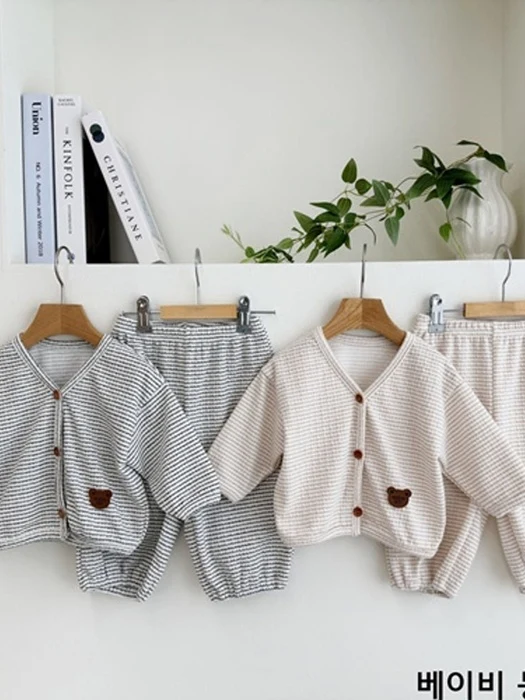 Baby Mongle Cardigan Top & Bottom Set Baby Mongle Cardigan Top & Bottom Set