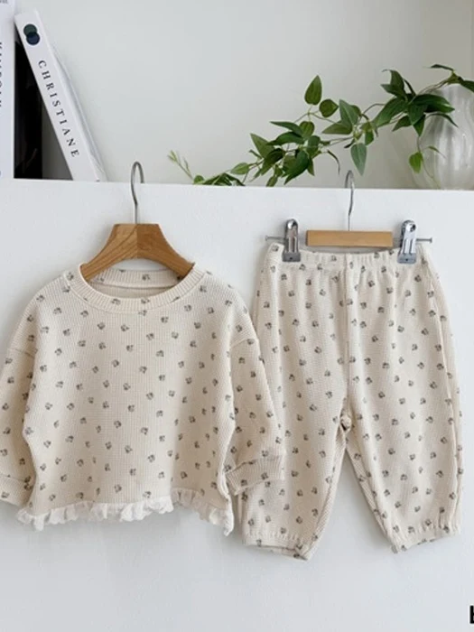 Baby Pleats Top & Bottom Set Baby Pleats Top & Bottom Set