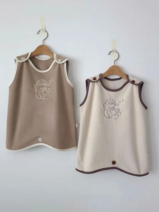 Fleece Bear Embroidery Sleep Vest by Saerobin for Baby - catalog view