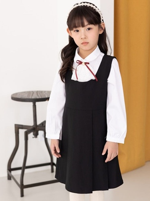 Sofron Blouse (Brooch Not Included)