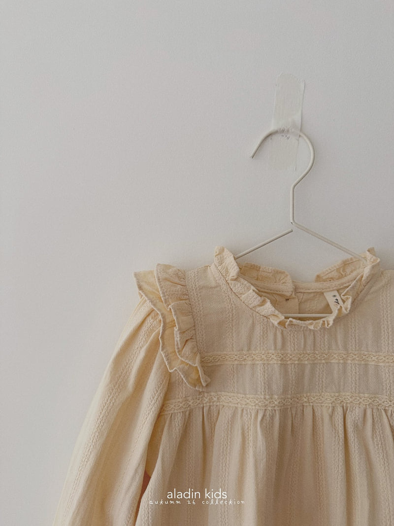 Aladin - Korean Children Fashion - #kidsstore - Lace Wing Blouse - 2