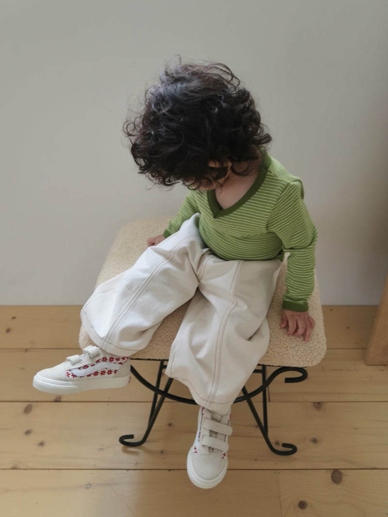 Bailey - Korean Children Fashion - #fashionkids - Milky V-neck Tee - 8