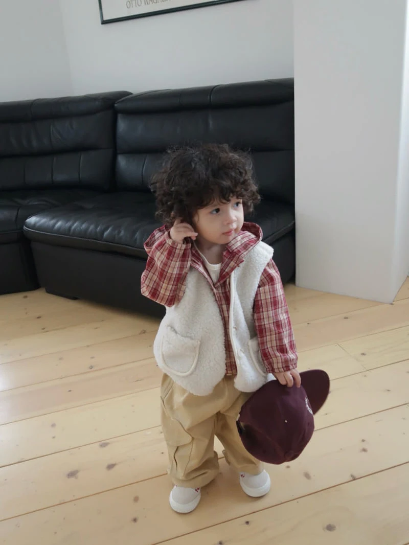 Bailey - Korean Children Fashion - #fashionkids - Dotori Dumble Vest - 11