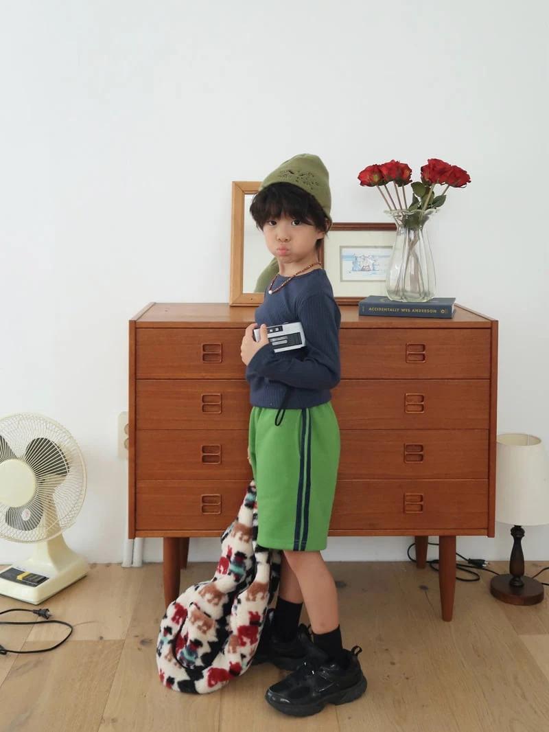 Bailey - Korean Children Fashion - #kidsshorts - Tape Middle Shorts - 3