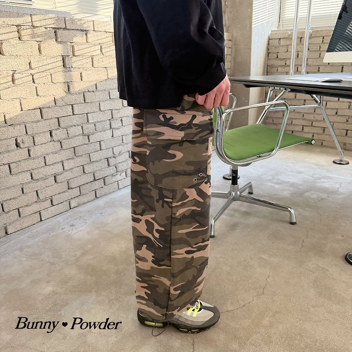 Bunny Powder - Korean Women Fashion - #vintagekidsstyle - Adult Light Camo Cargo Pants - 3