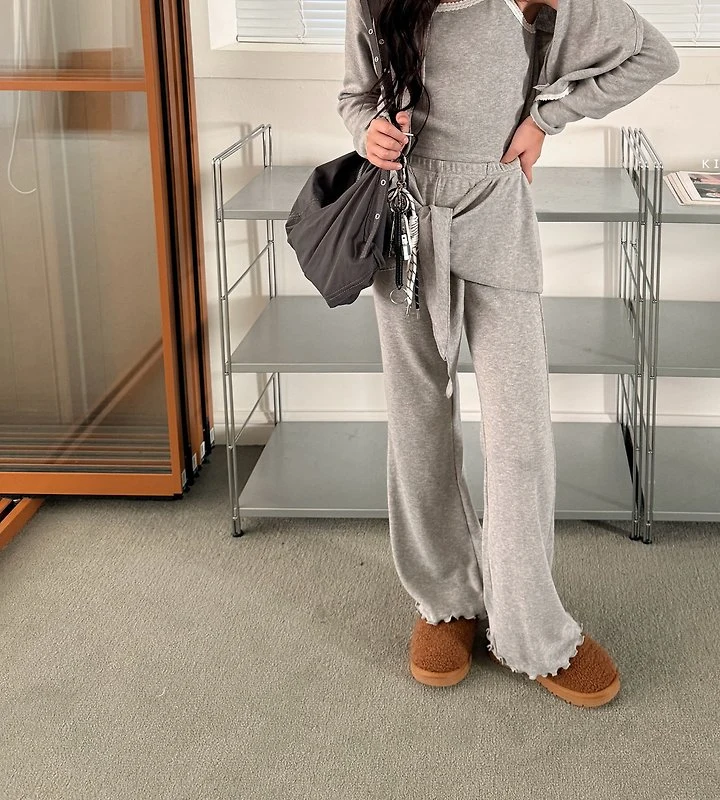 Comma - Korean Children Fashion - #prettylittlegirls - Ribbed Stretch Bootcut Pants - 2