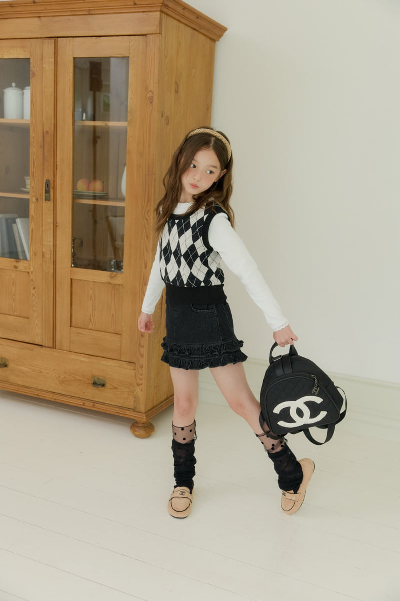 Dore Dore - Korean Children Fashion - #stylishchildhood - Argyle Crop Vest - 11