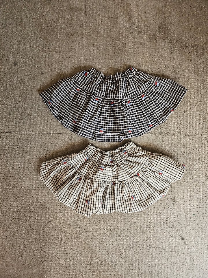 Han's - Korean Children Fashion - #kidzfashiontrend - Cherry Embroidery Skirt