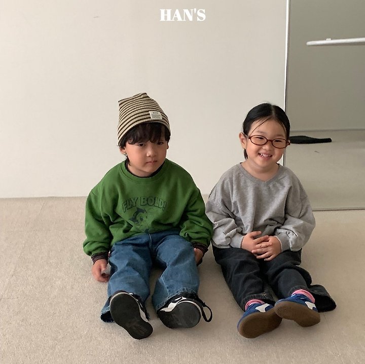 Han's - Korean Children Fashion - #magicofchildhood - V Sweatshirt - 11