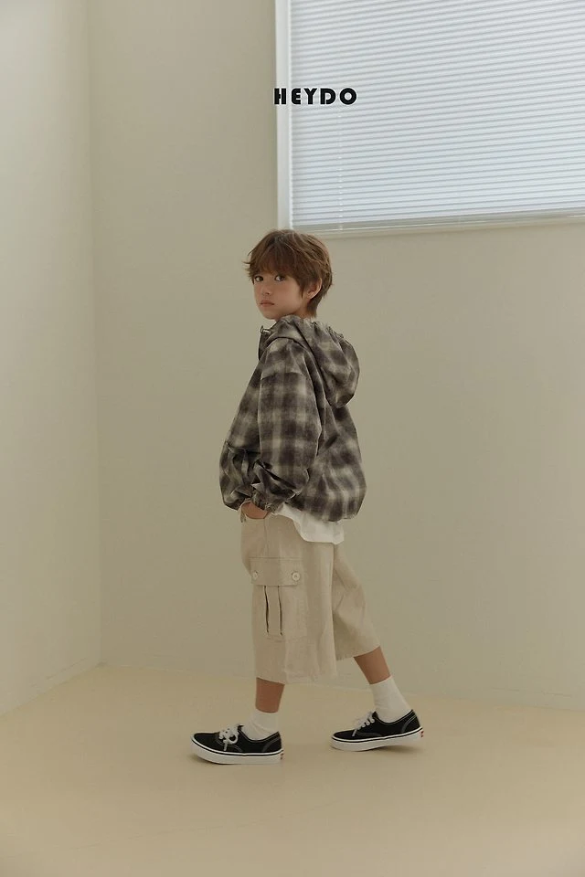 Heydo - Korean Children Fashion - #kidsshorts - Pocket Pigment Bermuda Pants - 12