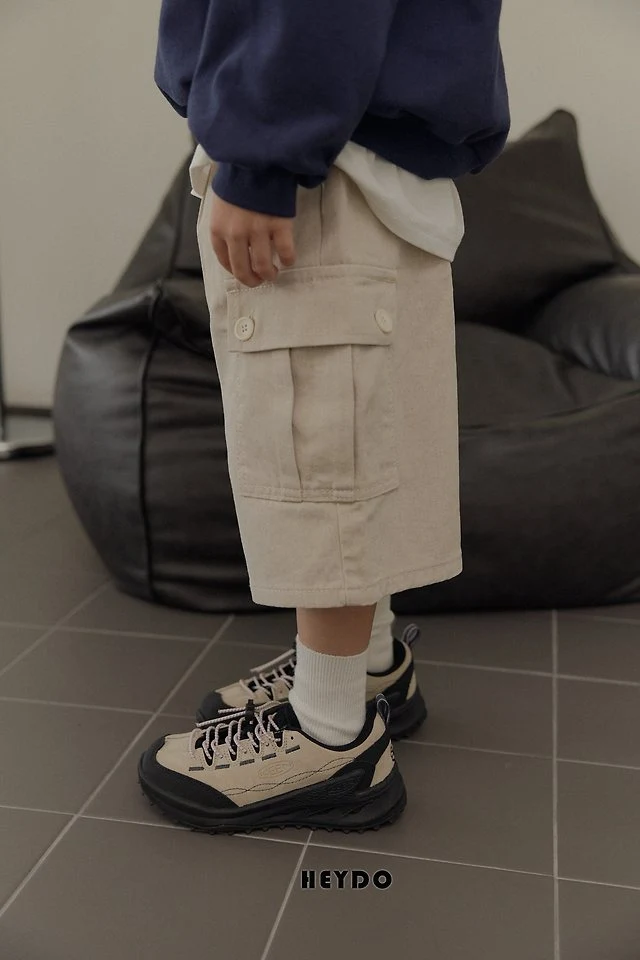 Heydo - Korean Children Fashion - #magicofchildhood - Pocket Pigment Bermuda Pants - 4