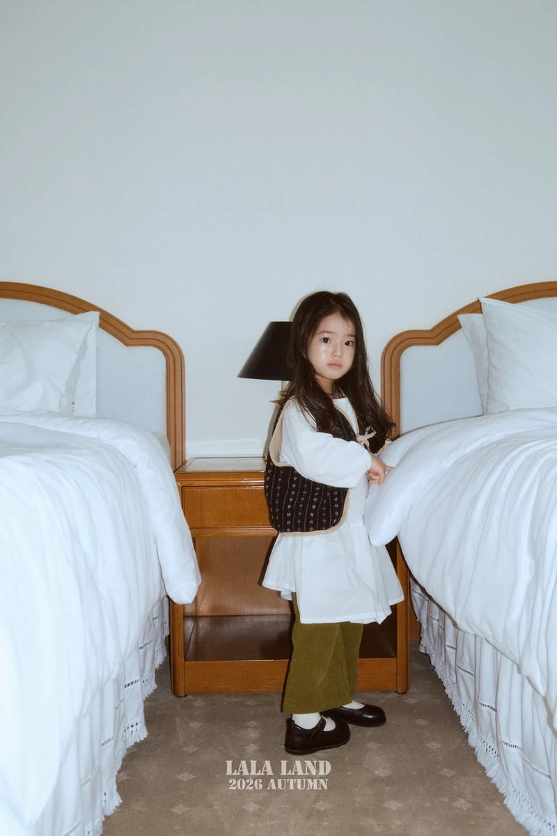 Lalaland - Korean Children Fashion - #littlefashionista - Blooming Long Blouse - 5